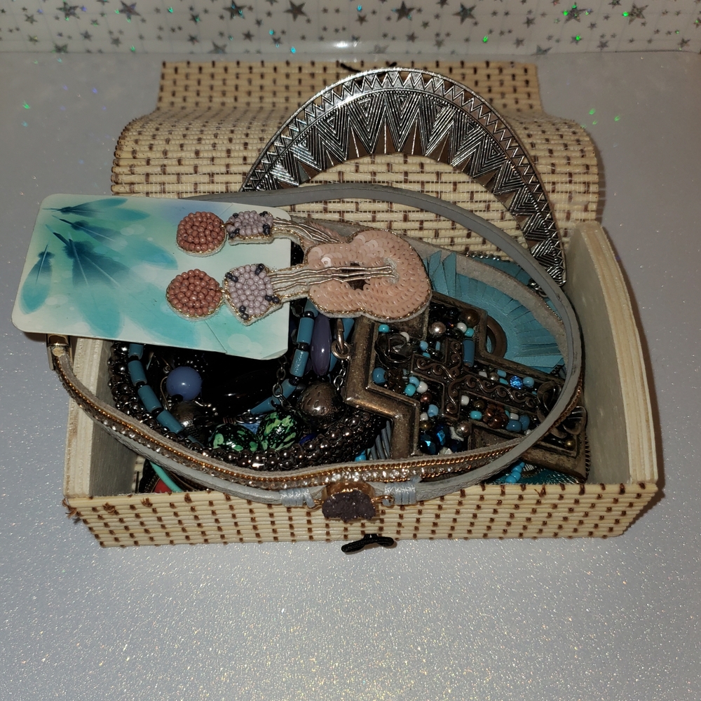 Assorted Jewelry Set in Woven Box